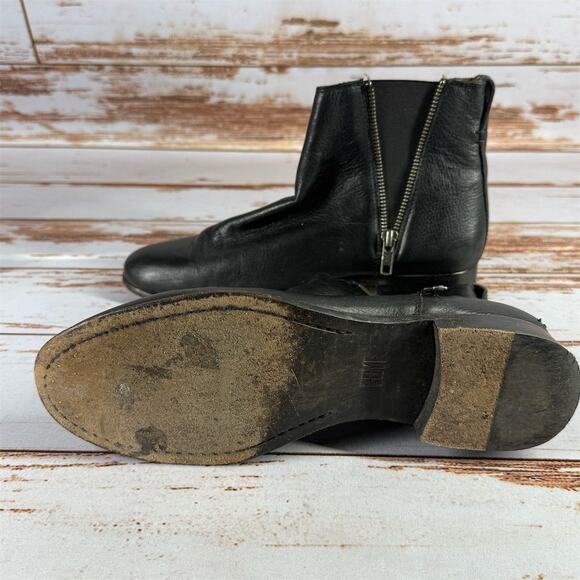 Frye Carly Chelsea Women's Black Leather Ankle Boots Size 8.5 - Picture 2 of 9